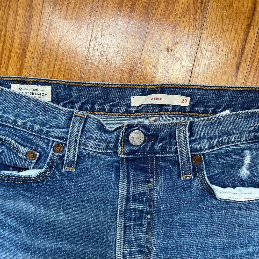 Levi's Premium Wedgie Fit Jeans 29